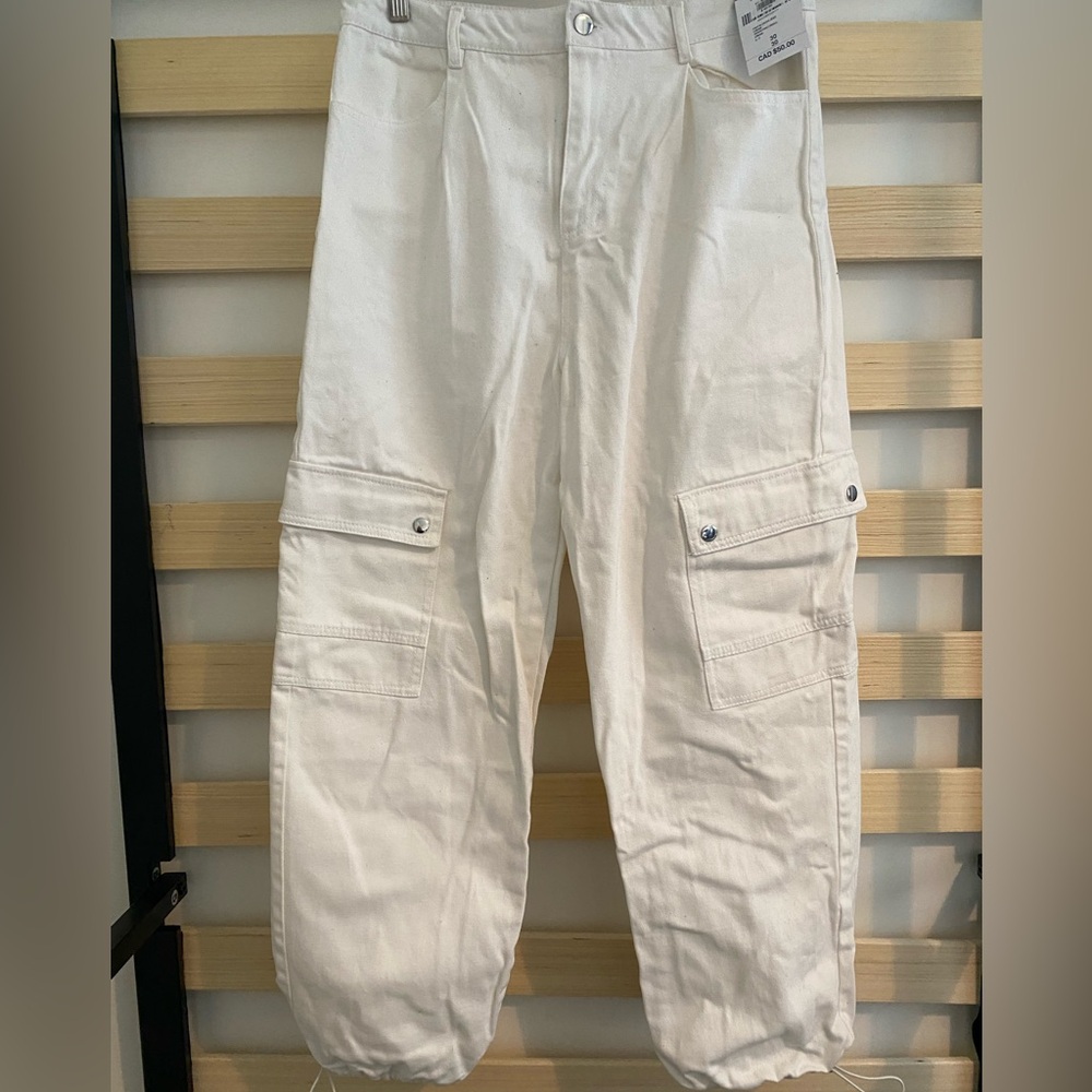 NWT Forever 21 White Cargo Pants